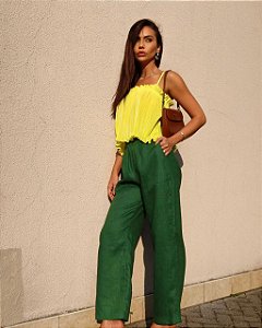 Calça com Elástico na Cintura em Linho