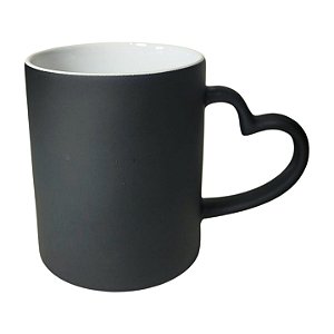 Caneca Porcelana Alça Coração 320ml (Preto Fosco)