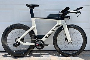 Bicicleta de Triathlon Canyon Speedmax CF7