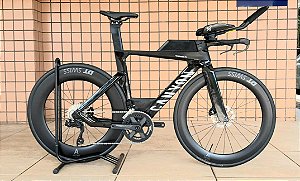 BICICLETA DE TRIATHLON CANYON CF PRETA S