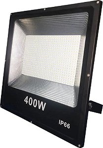 Refletor LED 400W Preto SMD 6500K branco frio IP66.