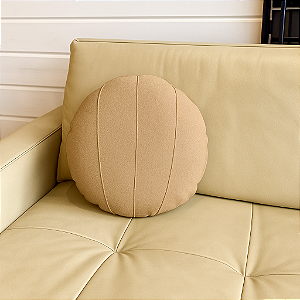 ALMOFADA REDONDA COMPLETA TECIDO BOUCLE COM REFIL COR CAQUI BEGE ESCURO 43CM