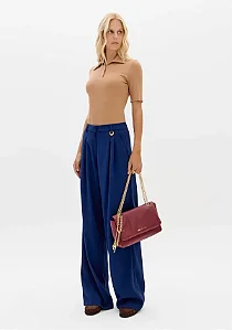 Blusa Canelada Com Gola Polo/ Lança Perfume