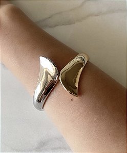 BRACELETE DOURADO + PRATEADO ORGÂNICO