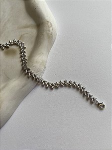 Pulseira Folhas Douradas Banho de Ródio Branco
