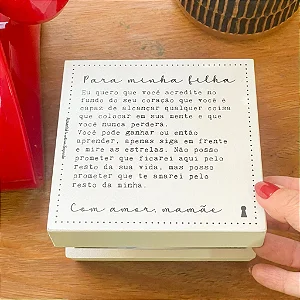Caixinha Filha Mamãe - 13cm x 13cm