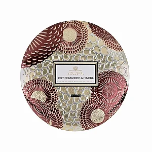 Vela Lata 3 Pavios Relevo Gilt Pomander e Hinoki 60h - Voluspa