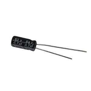 Capacitor Eletrolítico 4,7uF / 63V