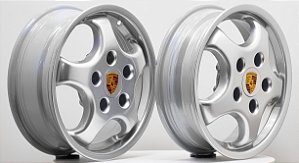 Roda CUP1 Aro 15 tala 4,5 furação 5x130 offset 20 PRATA