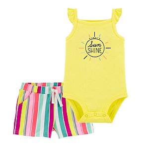 Body Amarelo Sunshine e Shorts Listras Verticais