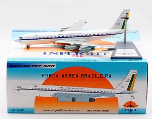 Inflight200 FAB Boeing KC-137 (Boeing 707-300)