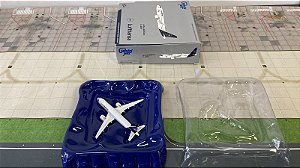 Gemini Jets 1:400 Lufthansa A320neo "Lovehansa"(Com defeito asa descascada na turbina Blister amassado