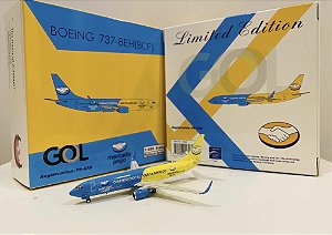 Phoenix 1:400 GOL Linhas Aereas Boeing 737-800W Mercado Pago - Banco Digital