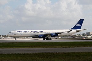 PRÉ-VENDA - Phoenix 1:400 Aerolineas Argentinas Airbus A340-300