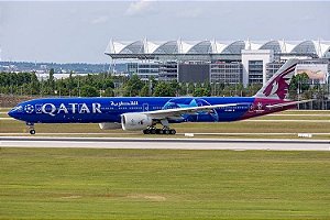 Phoenix 1:400 Qatar Airways Boeing 777-300ER ."Champions League"