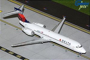 Gemini Jets 1:200 Delta Air Lines Boeing 717-200 (pré-venda)