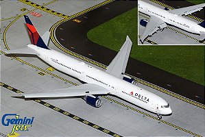 GeminiJets 1:200 Delta Air Lines Boeing B767-400ER N842MH ("V. Dooley" flaps dn, **NEW MOULD!**) (pré-venda)