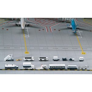 Conjunto de 14 veículos/acessórios de suporte aeroportuário Escala 1/400