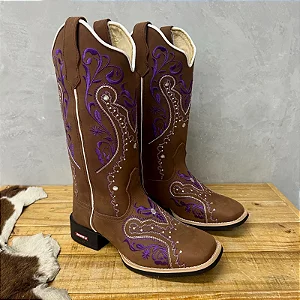 Bota Texana Florência - Couro Marrom Nescau | Bordado Roxo e Branco Produto sob encomenda.