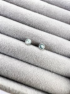 Brinco Ponto de Luz Turmalina Cravação Inglesa Prata 925 5mm