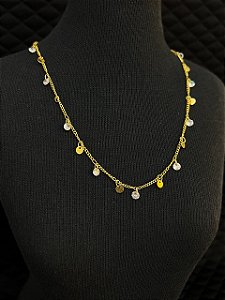 Colar Medalhinhas e Zircônias Banhado a Ouro 18K