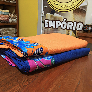 Toalha de Mesa com borda em Chita 1,50X1,50 – mesa quadrada