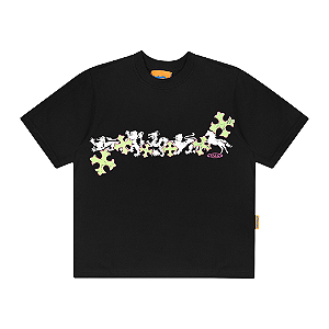 Camiseta MAD Enlatados Desfile Dracônico Preto