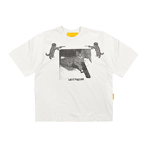 Camiseta MAD Enlatados Revolver Off White