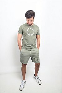 Camiseta Premium N.A ISLAND Verde Oliva Estonada