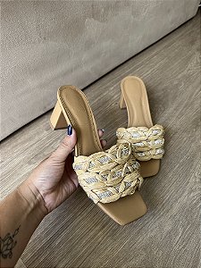 Mule em ráfia e brilho tam 35