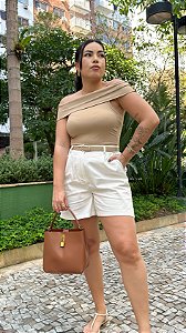 Blusa bege ombro a ombro TAM P