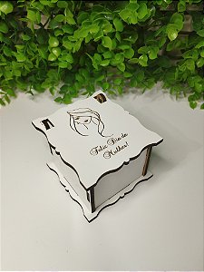Dia das Mulheres - Caixinha com tampa articulada 5,5cm x 5,5cm x 4,5cm personalizada laser