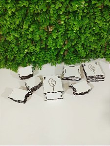 Caixinha Porta terço com tampa articulada 5,5cm x 5,5cm x 4,5cm personalizado laser