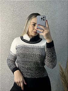 BLUSA EM TRICOT GOLA ALTA