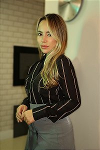 BLUSA COM AMARRAÇÃO LAÇO
