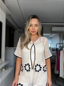 CAMISA MANGA CURTA EM CROCHÊ