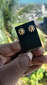 Brinco Flor Semijoias Pequeno