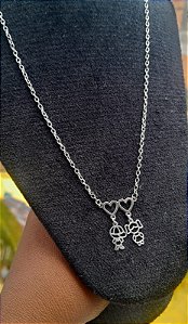 Colar de aço inox Corações Vazados e Filhos