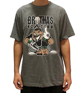CAMISETA BROTHAS E CASH x ORIGI "PLAQUE"