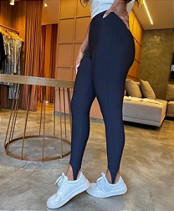 Calça fusô preta