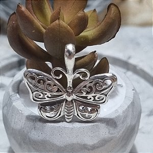 Pingente Borboleta 2 cm x 2,8 cm peso 2,6 gramas