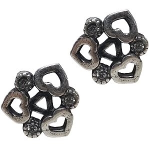 Brinco Corações Vazados com Zircônias de Prata 925