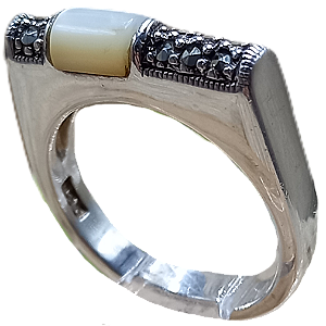 Anel de Prata 925 com Madrepérola e Marcassitas No. 15/16