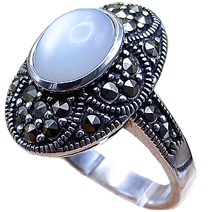 Anel Oval de Prata 925 com Marcassitas e Madrepérola No.15/16