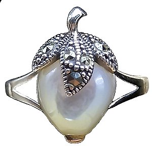 Anel Pineberry De Prata 925 Com Marcassitas e Madrepérola No. 17