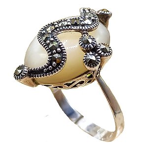 Anel De Prata 925 Com Marcassitas e Madrepérola Oval No. 18
