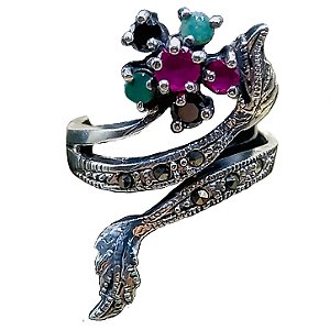 Anel Flor De Prata 925 Marcassitas Rubi Esmeralda e Ônix