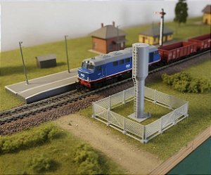 Caixa d'água Industrial Ferreomodelismo Escala HO 1;87 com Cercado Maquetes/ Modelismo p/ Pintura Decoração Ferreomodelismo