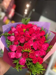 Buquê Mônaco - 50 Rosas Pink e Vermelha