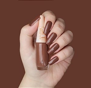 ESMALTE CREMOSO NA PONTA DO PÉ IMPALA